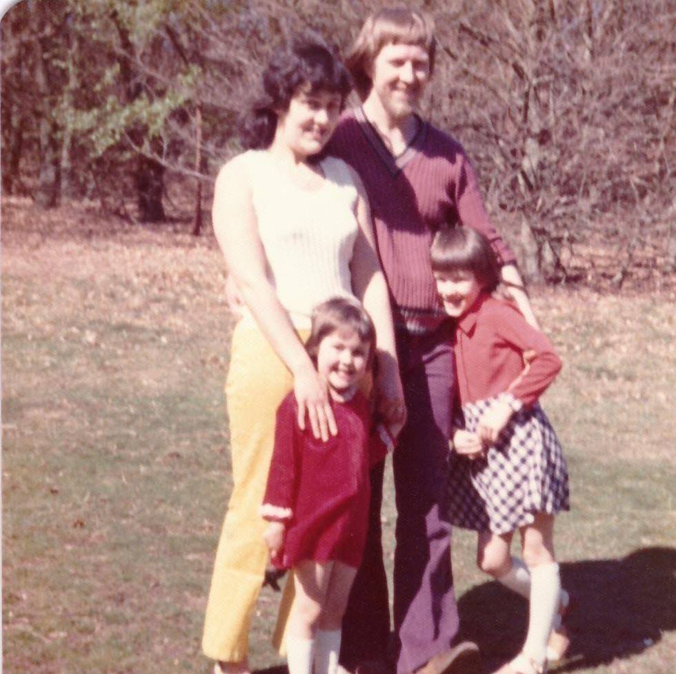 Cholangiocarcinoma talks to Maria Shearer Family Pic March 4 2016